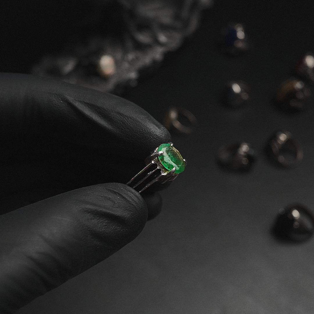 Raw-Rage (Emerald Gemstone)