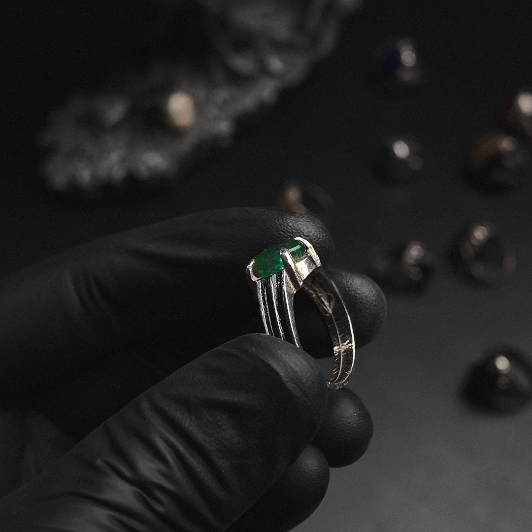 Raw-Rage (Emerald Gemstone)