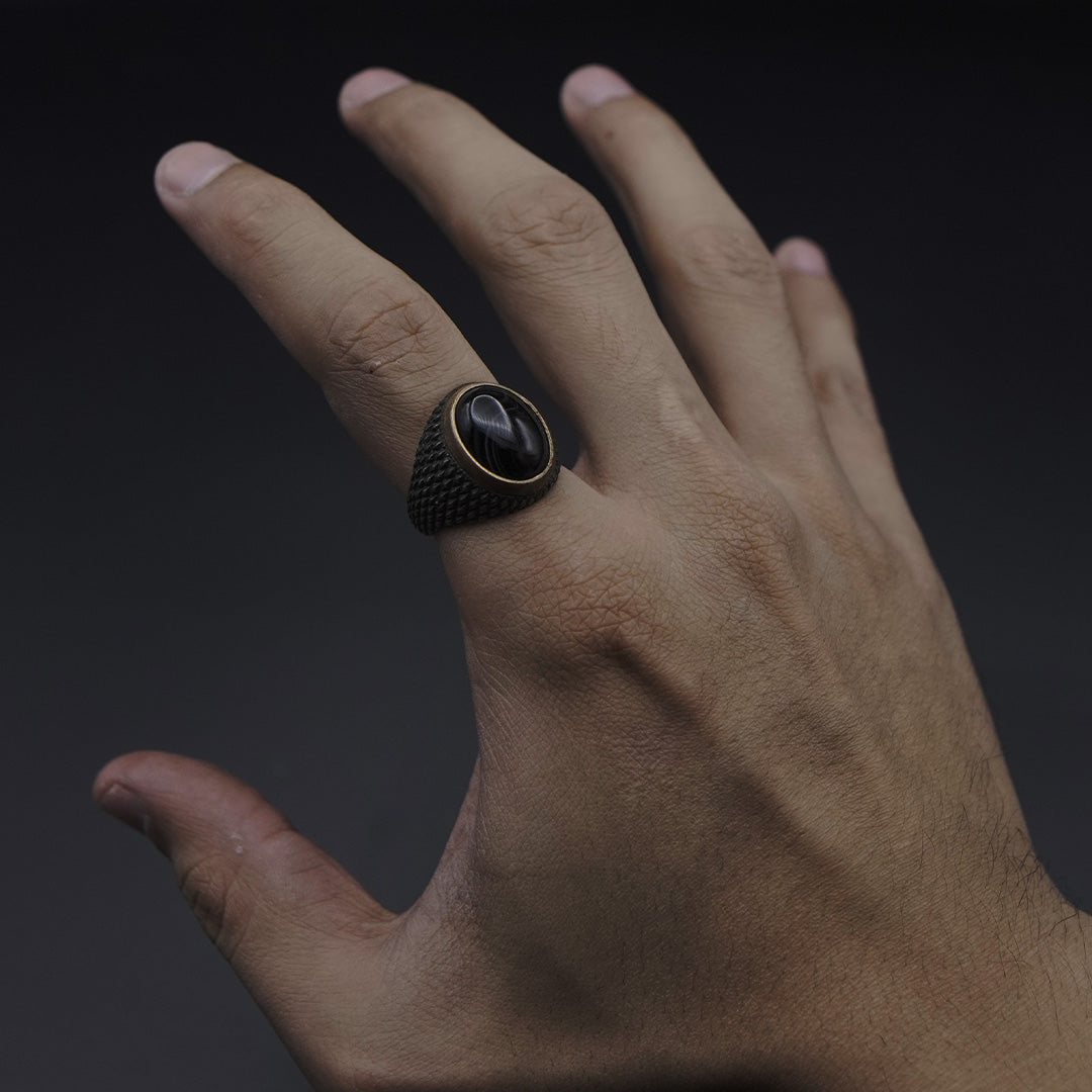 Antique Black Aqeeq Ring (Chaandi)