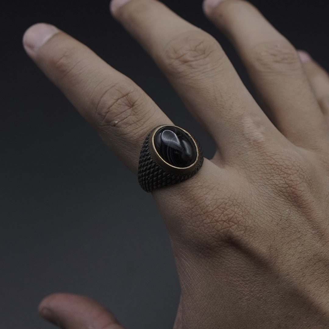 Antique Black Aqeeq Ring (Chaandi)
