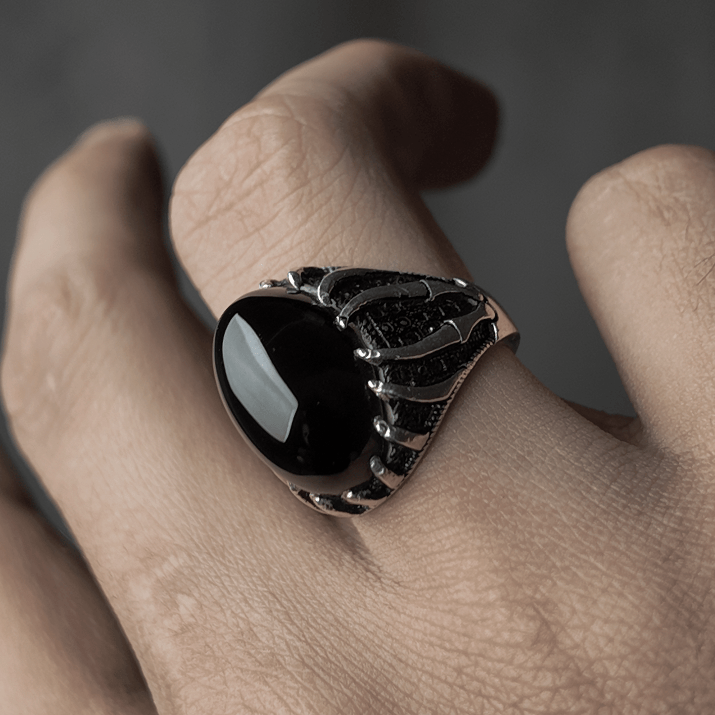 Death Grip Aqeeq Ring (Chaandi)