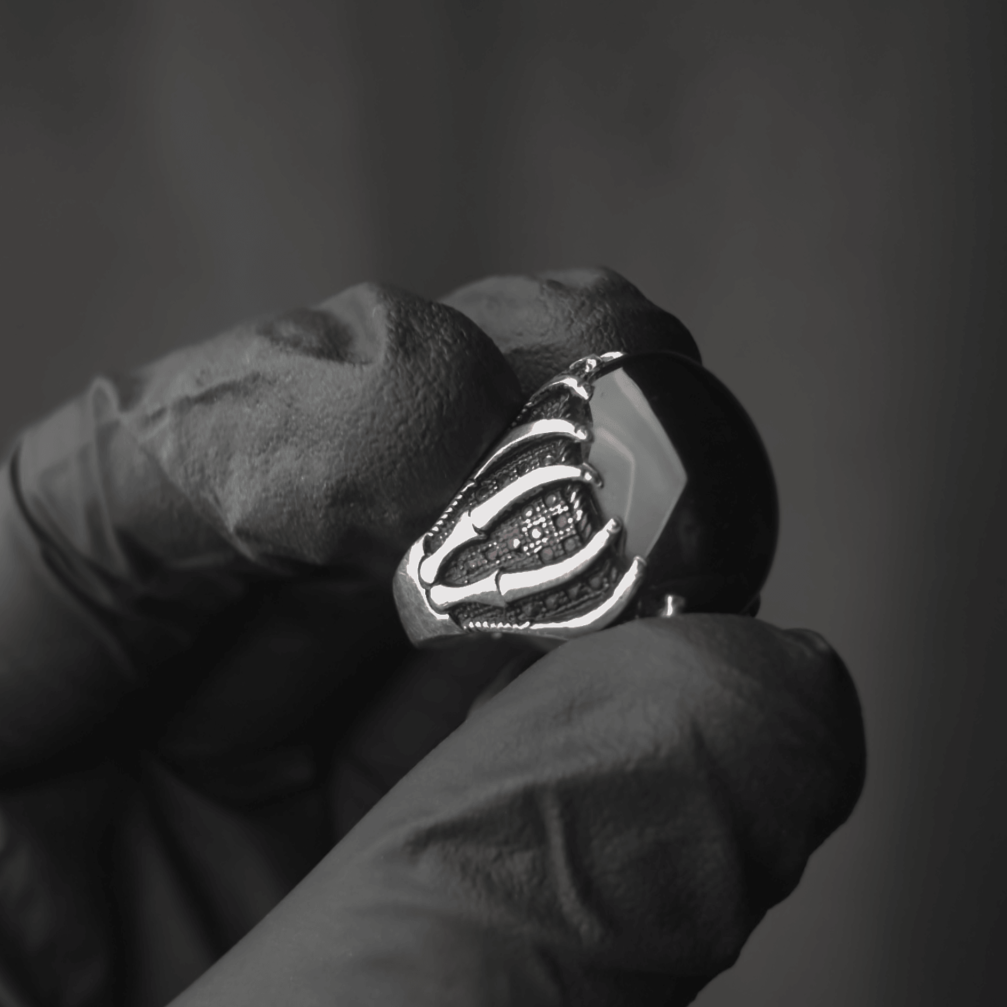 Death Grip Aqeeq Ring (Chaandi)