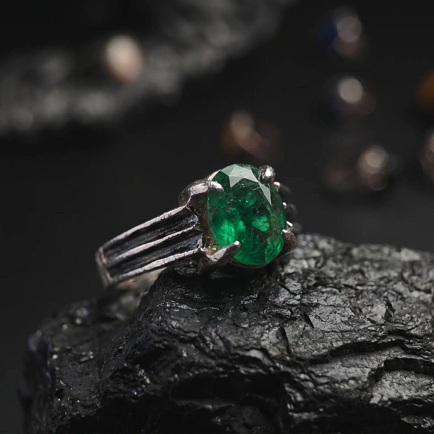 Raw-Rage (Emerald Gemstone)