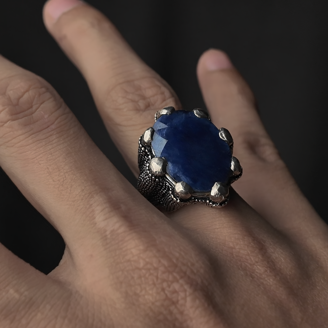 Dragon Claw Sapphire Ring (Natural Neelum and Pure Chaandi)