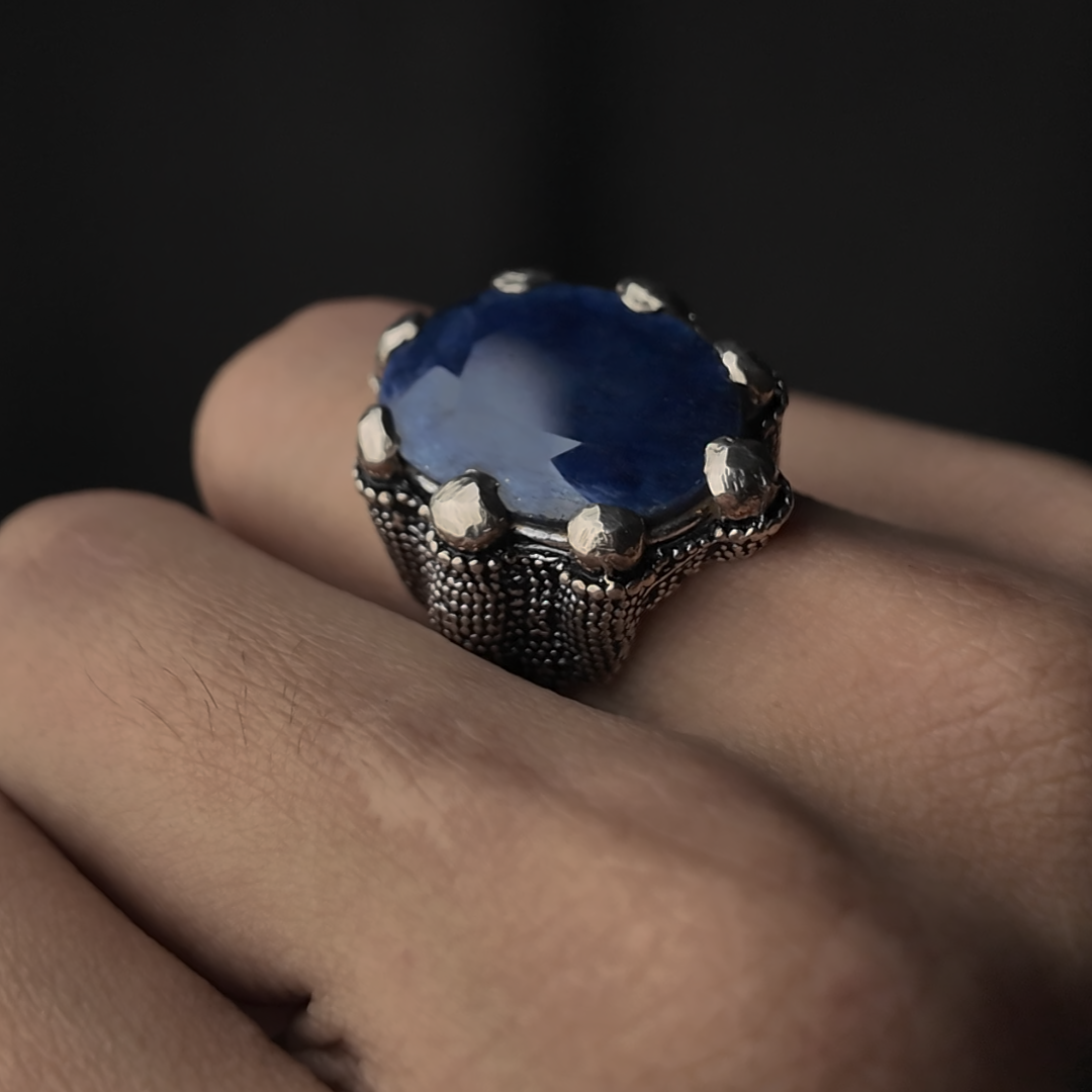 Dragon Claw Sapphire Ring (Natural Neelum and Pure Chaandi)