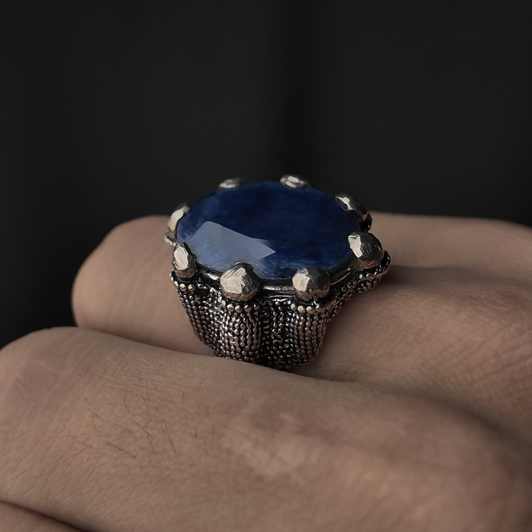 Dragon Claw Sapphire Ring (Natural Neelum and Pure Chaandi)