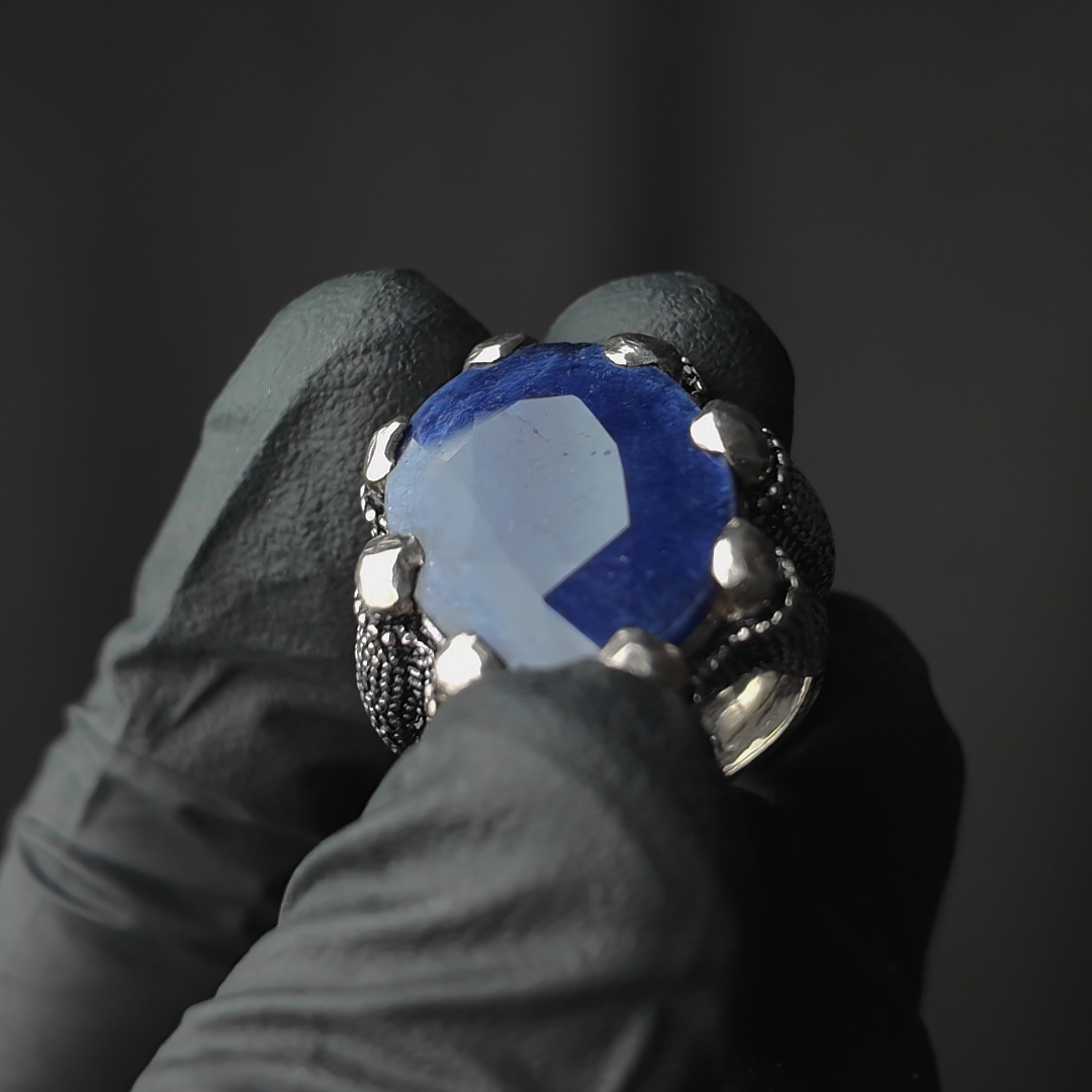 Dragon Claw Sapphire Ring (Natural Neelum and Pure Chaandi)
